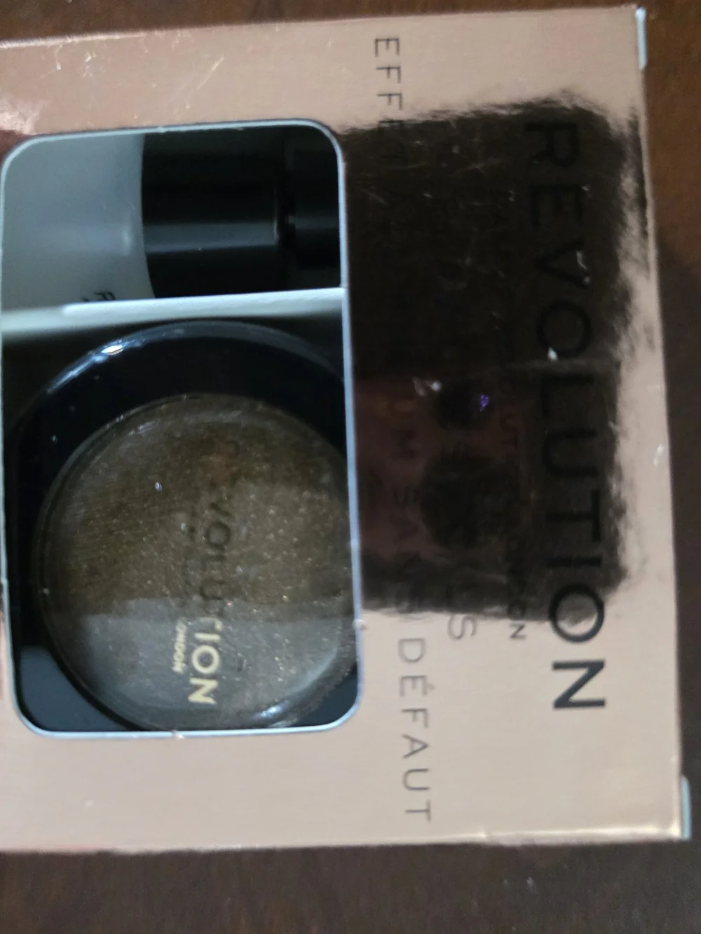 Makeup Revolution Metallic Foil Eyeshadow - Bronze Taupe